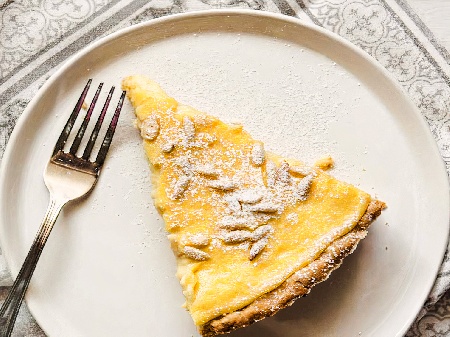 Торта дела нона (Torta della Nonna / Тортата на баба) – италиански пай с яйчен крем - снимка на рецептата